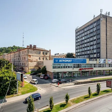 Apartment Alfa Chornovola Lviv